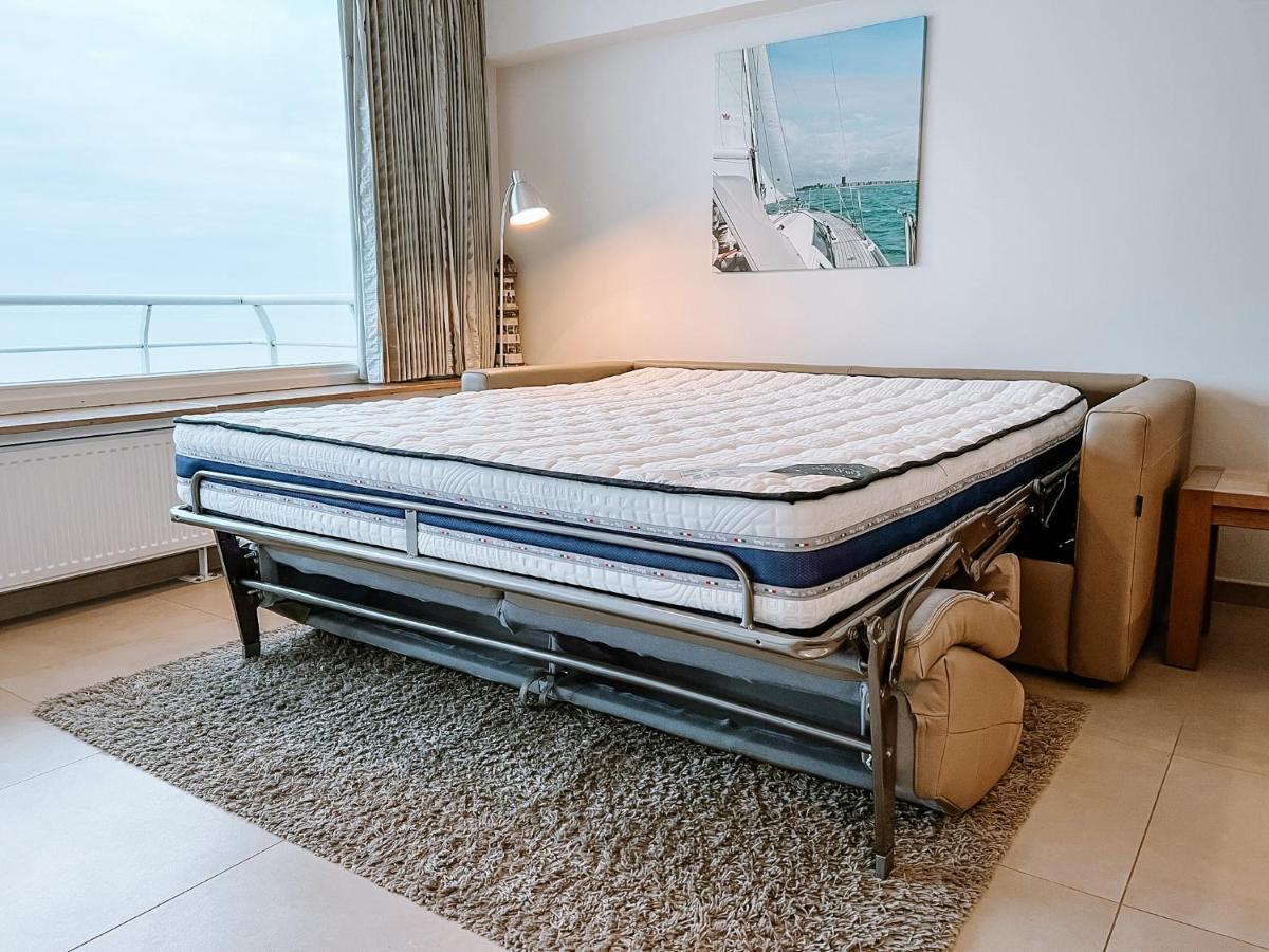 Cosy Studio With Sea View In Ostenda Esterno foto